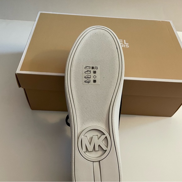 MICHAEL MICHAEL KORS Women’s Skyler Lace Up Sneaker - Picture 6 of 7